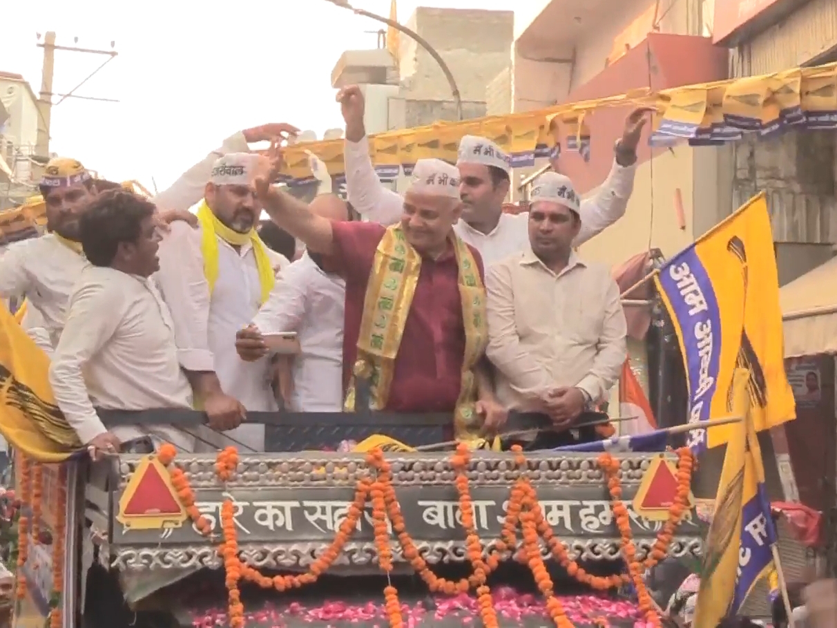 manish sisodia road show